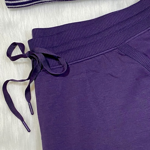 NWT Fleece Joggers Skinny Sweatpants Athleisure - Picture 3 of 6